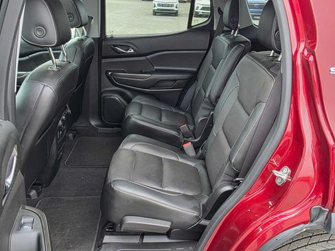 Used 2017 GMC Acadia SLT AWD/4WD image 16