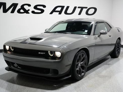 Used 2019 Dodge Challenger R/T image 3