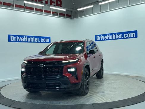 Used 2024 Chevrolet Traverse RS image 6