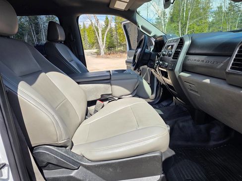 Used 2019 Ford F250 XL AWD/4WD image 24