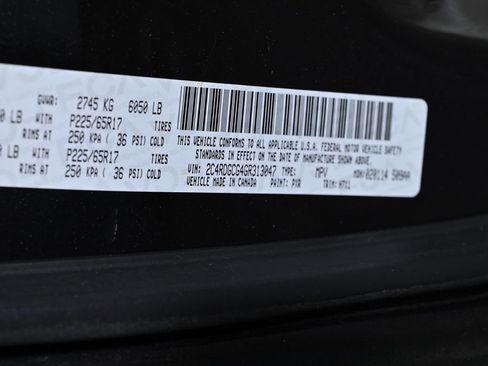 Used 2016 Dodge Grand Caravan SXT image 22