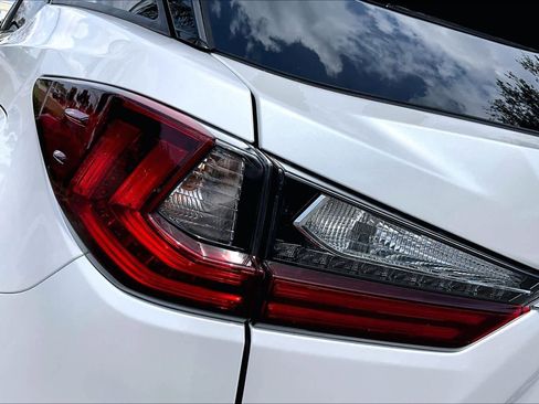 Used 2022 Lexus RX 350 FWD w/ Premium Package image 29