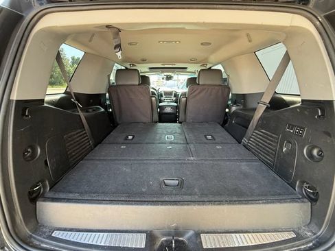 Used 2019 GMC Yukon SLT AWD/4WD image 18