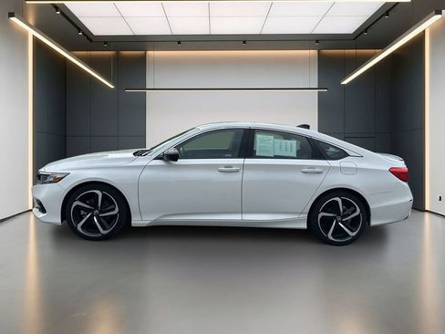 Used 2022 Honda Accord Sport Special Edition image 2