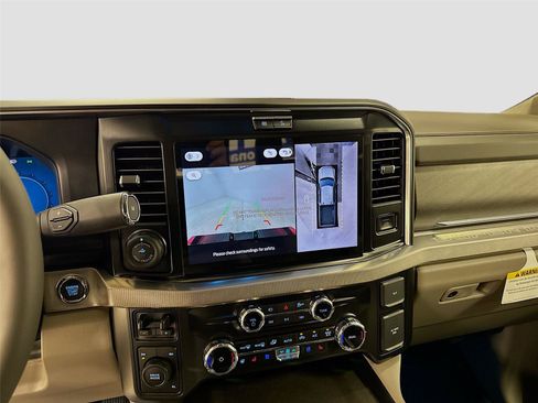 New 2026 Ford F350 Platinum w/ Platinum Plus Package AWD/4WD image 13