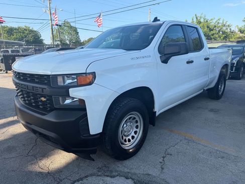 Used 2019 Chevrolet Silverado 1500 W/T w/ WT Convenience Package AWD/4WD image 2