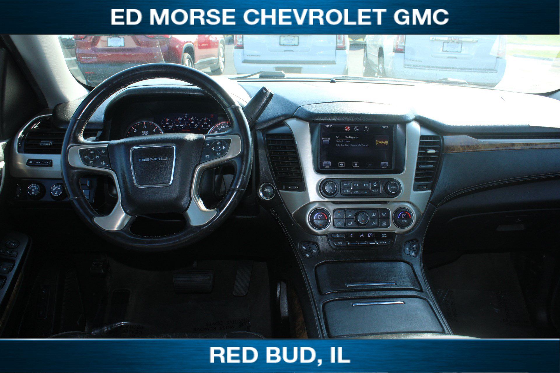 Used 2015 GMC Yukon XL Denali w/ Touring Package AWD/4WD image 17