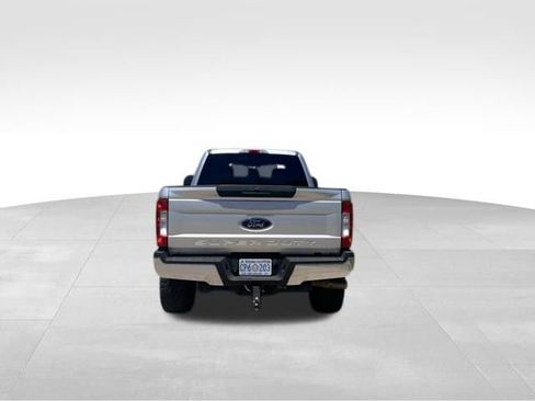 Used 2017 Ford F250 XL w/ STX Appearance Package AWD/4WD image 4