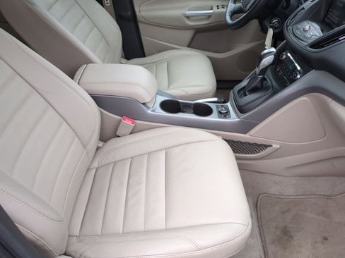 Used 2015 Ford Escape SE w/ Equipment Group 201A image 29