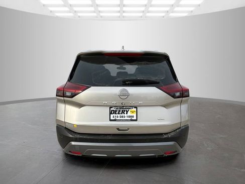Used 2023 Nissan Rogue SL image 5