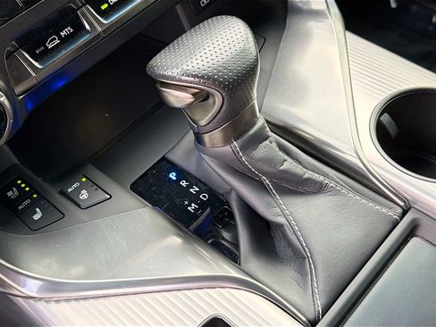 Used 2023 Lexus LX 600 F Sport image 31