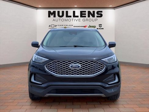 Used 2023 Ford Edge SEL AWD/4WD image 2