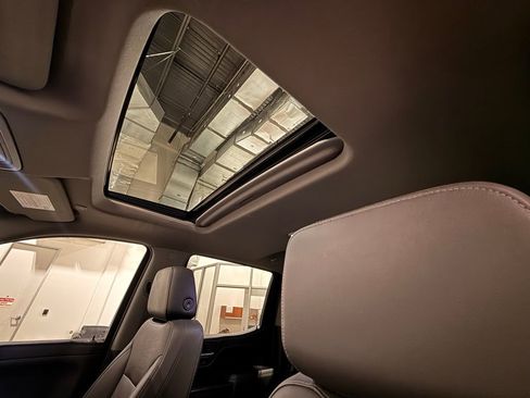 Used 2021 Chevrolet Silverado 1500 LT Trail Boss w/ Convenience Package II image 18