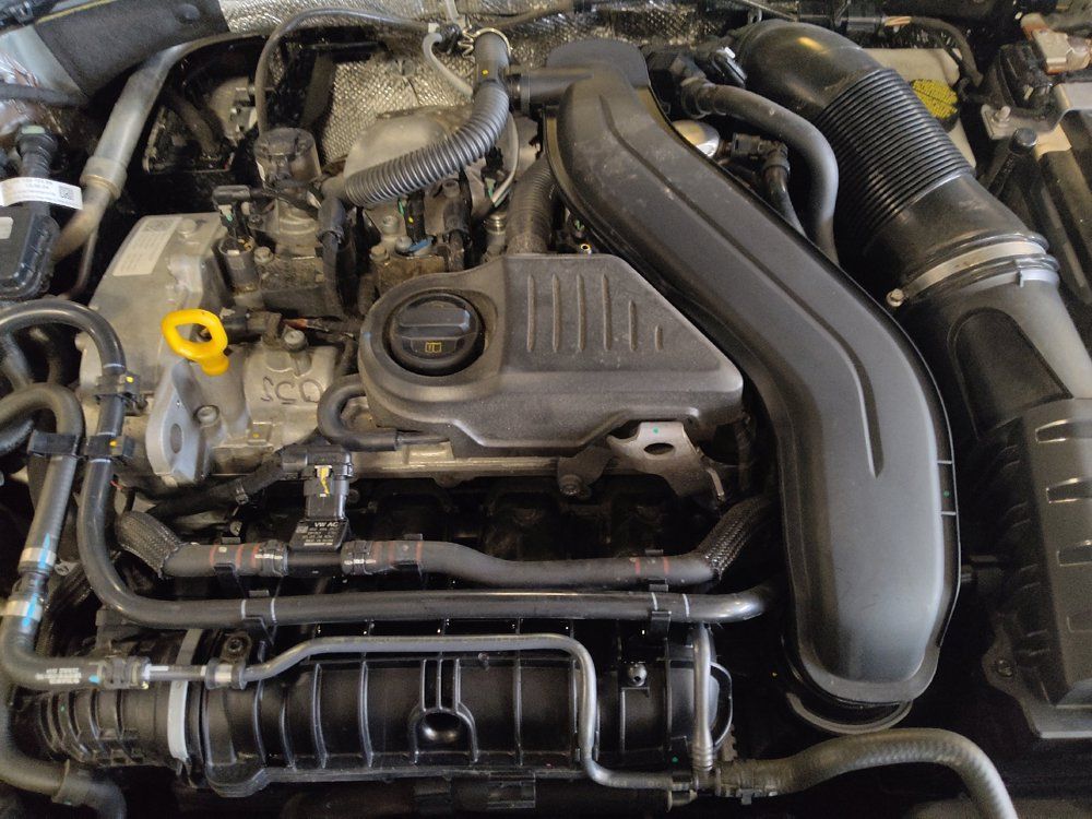 Used 2025 Volkswagen Jetta SE FWD image 30