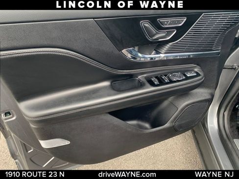 Certified 2022 Lincoln Corsair STANDARD w/ Premium Package image 13