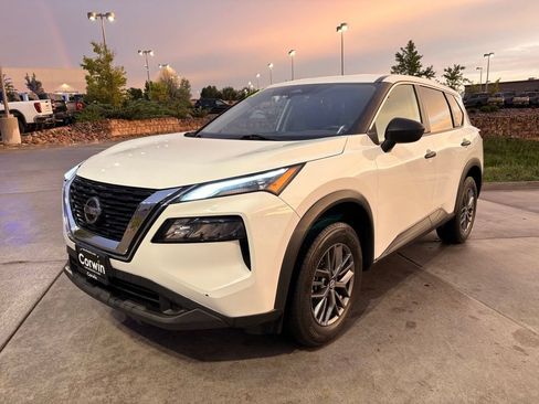 Used 2021 Nissan Rogue S AWD/4WD image 3