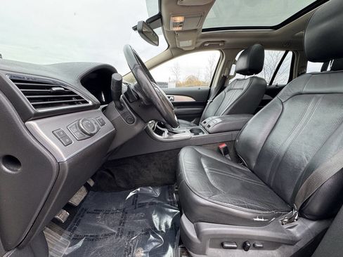 Used 2013 Lincoln MKX AWD image 10