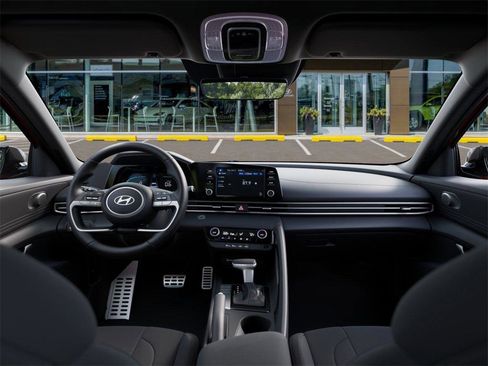 New 2025 Hyundai Elantra Sport image 11