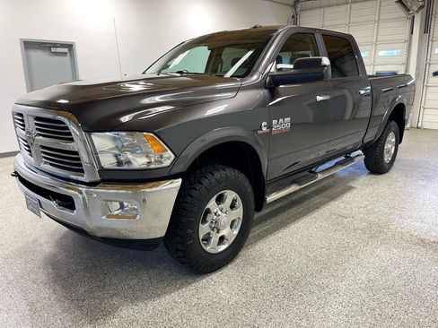 Used 2018 RAM 2500 Big Horn image 2