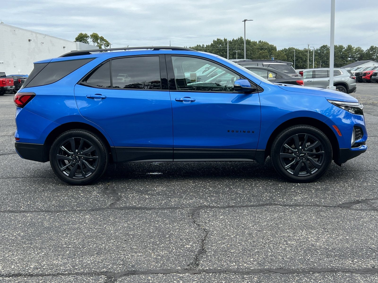 Used 2024 Chevrolet Equinox RS w/ RS Leather Package AWD/4WD image 46