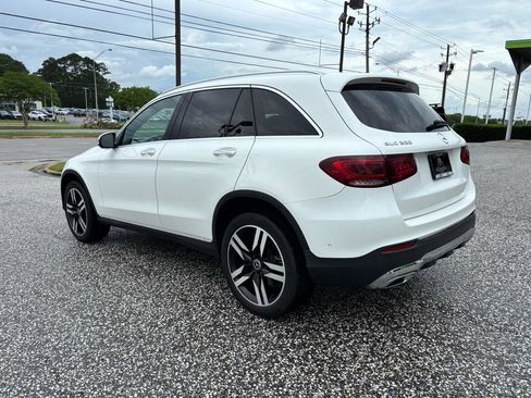 Used 2021 Mercedes-Benz GLC 300 w/ Premium Package image 3
