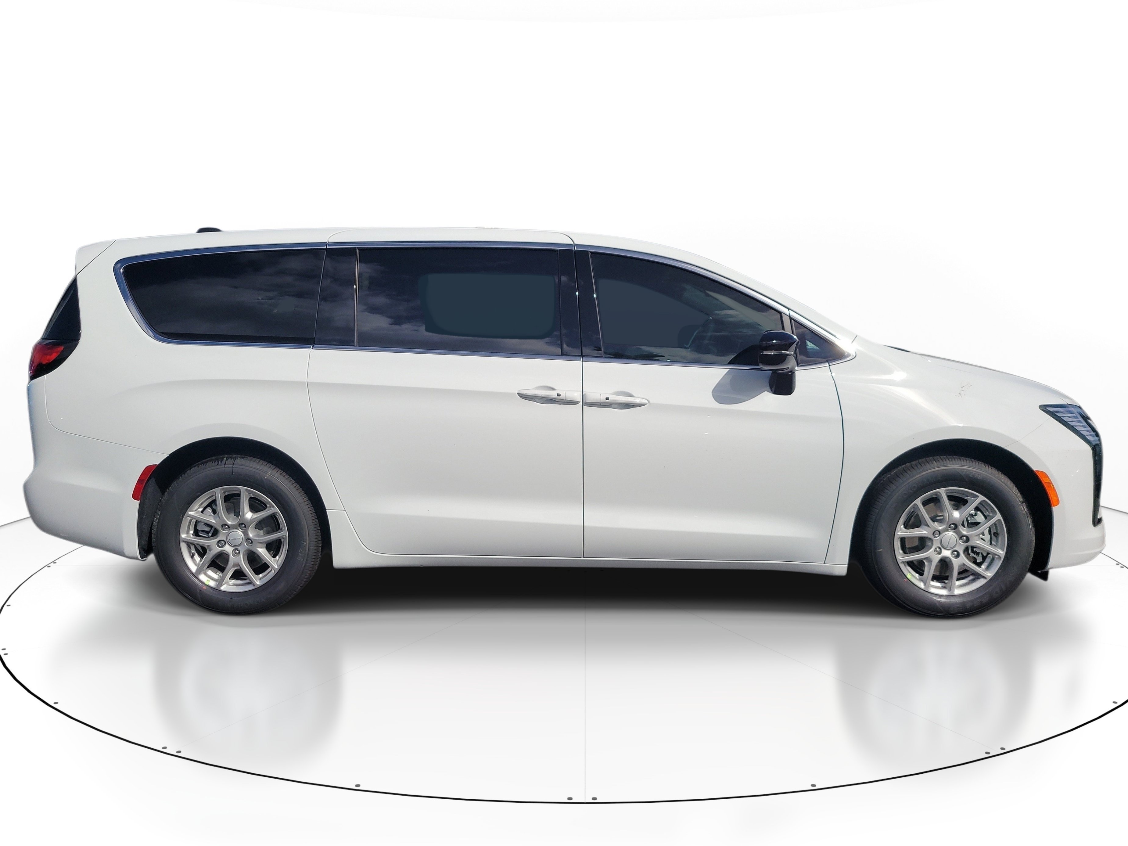 New 2027 Chrysler Pacifica Select FWD image 5