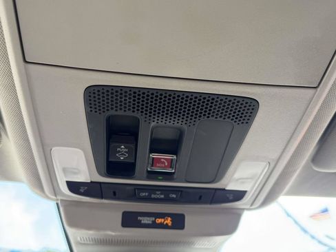 Used 2023 Honda Accord EX image 34