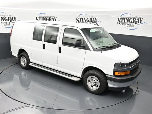 Used 2024 Chevrolet Express 2500 w/ Driver Convenience Package RWD image 21