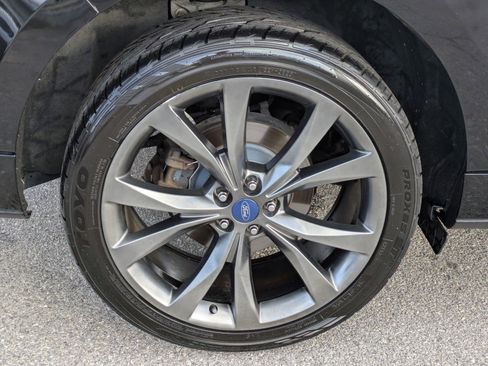 Used 2017 Ford Edge Sport w/ Equipment Group 401A AWD/4WD image 8