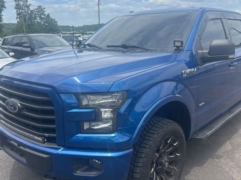 Used 2017 Ford F150 XLT w/ Equipment Group 302A Luxury AWD/4WD image 3