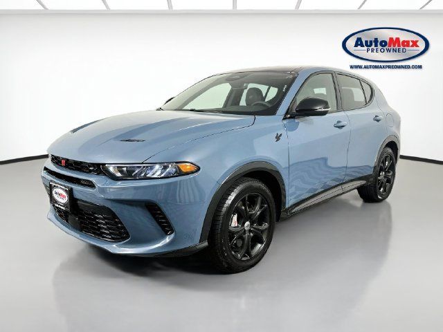 Used 2024 Dodge Hornet R/T Plus w/ R/T Blacktop Package AWD/4WD image 5