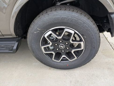 New 2026 Ford Bronco Outer Banks AWD/4WD image 10