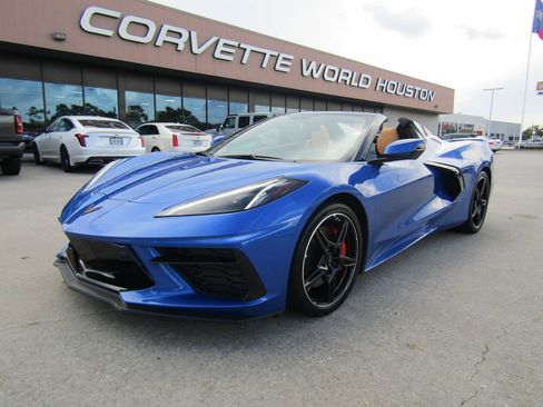 Used 2023 Chevrolet Corvette Stingray Preferred Conv w/ Z51 Performance Package RWD image 1