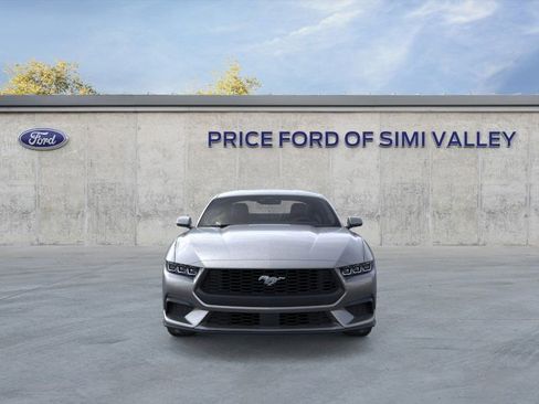 Used 2025 Ford Mustang Premium image 6
