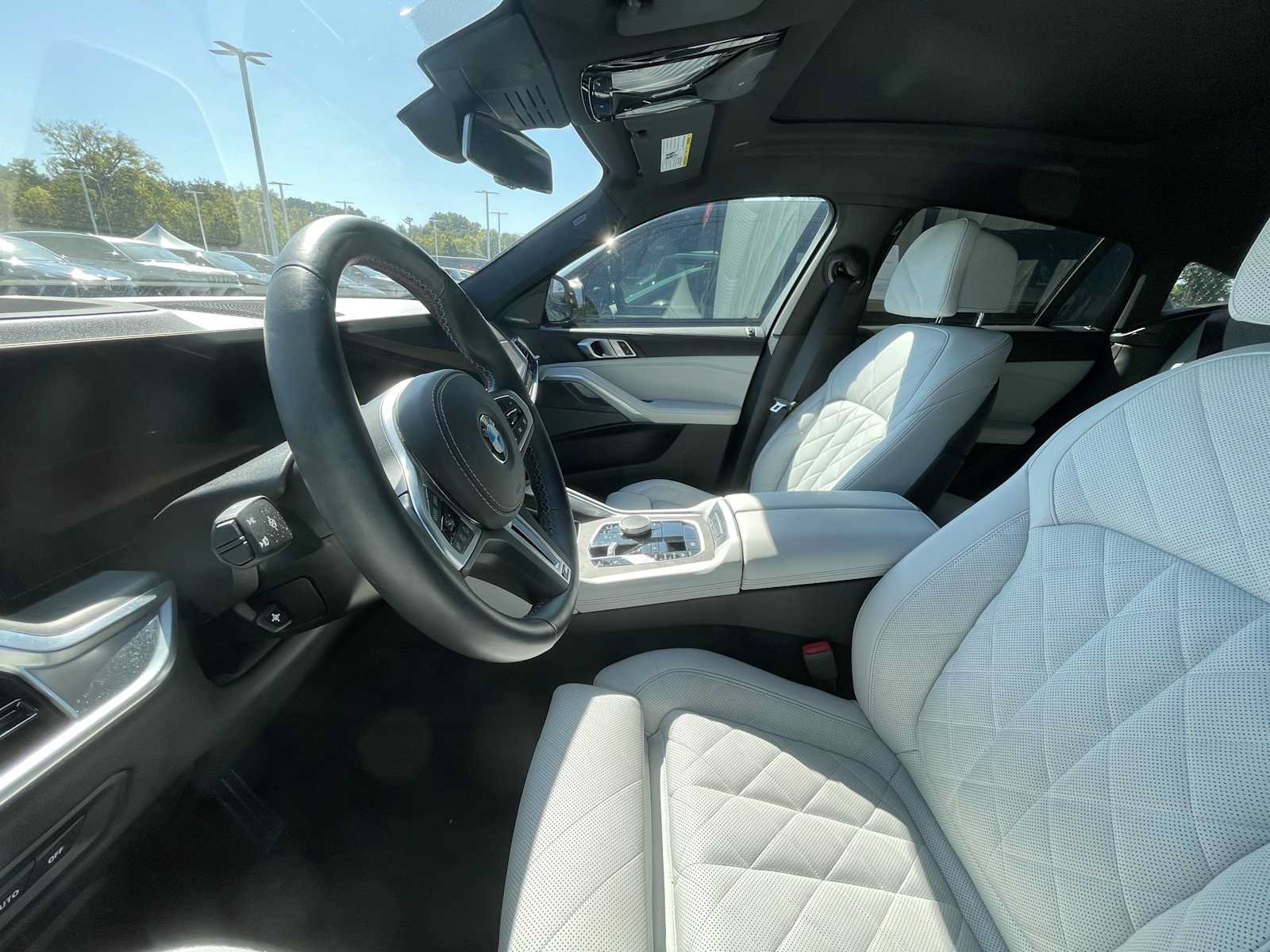 Used 2025 BMW X6 M60i AWD/4WD image 7