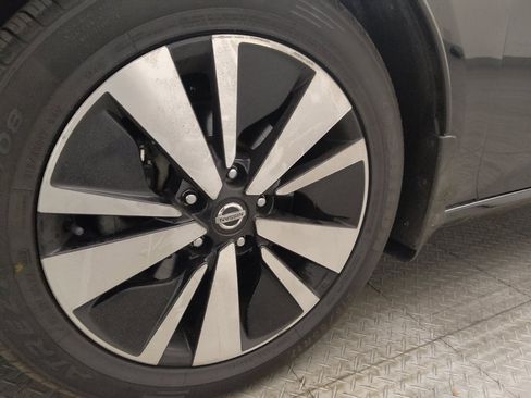 Used 2019 Nissan Altima 2.5 SV FWD image 31
