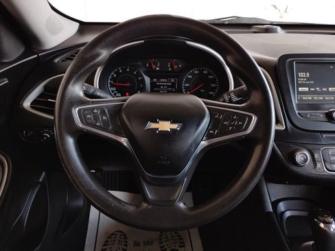 Used 2017 Chevrolet Malibu LS FWD image 21