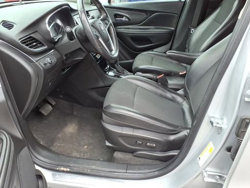 Used 2022 Buick Encore Preferred w/ Safety Package AWD/4WD image 15