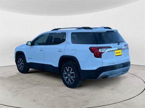 Used 2023 GMC Acadia SLT w/ Technology Package image 3