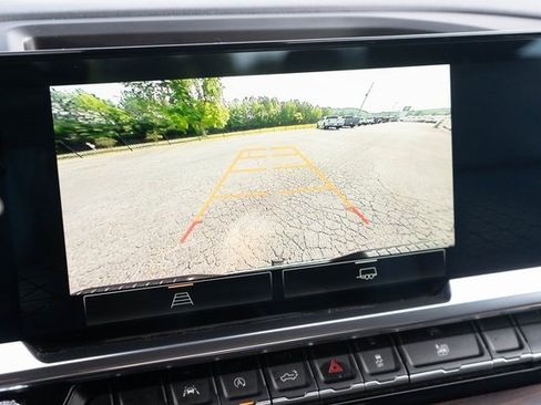 Used 2024 GMC Sierra 1500 SLT image 35