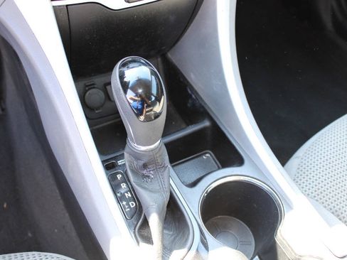 Used 2011 Hyundai Sonata GLS FWD image 16