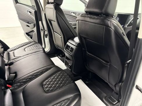 Used 2023 Ford Edge Titanium w/ Class II Trailer Tow Package AWD/4WD image 26