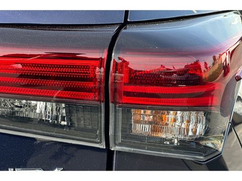 New 2026 Toyota Highlander XLE image 32