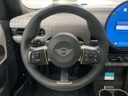 New 2026 MINI Cooper 4-Door Hardtop image 15