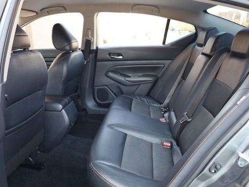 Used 2019 Nissan Altima 2.5 SR image 17