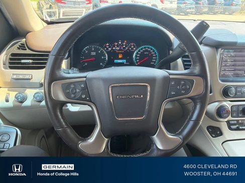 Used 2018 GMC Yukon Denali w/ Denali Ultimate Package AWD/4WD image 22