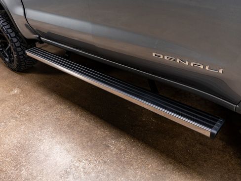 Used 2024 GMC Sierra 1500 Denali Ultimate AWD/4WD image 13