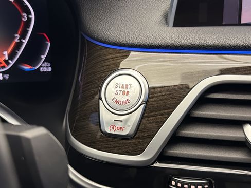 Used 2020 BMW 740i image 23