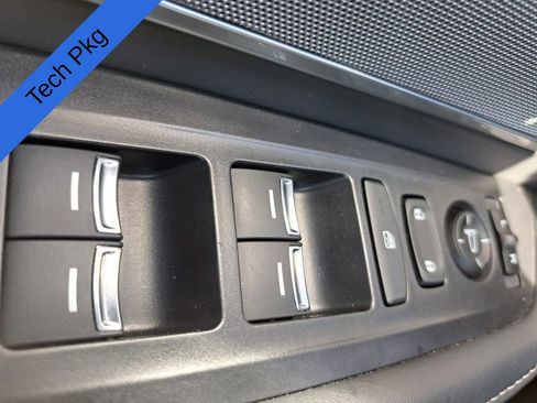 Certified 2025 Acura RDX w/ Technology Package image 16