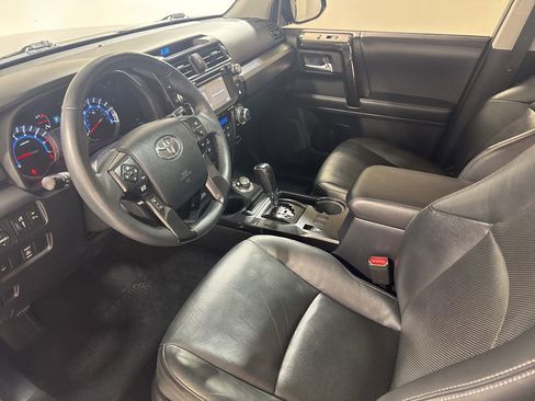 Used 2019 Toyota 4Runner Limited AWD/4WD image 18